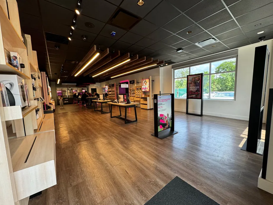  Interior photo of T-Mobile Store at 3rd Ave & Rt 20, Paterson, NJ 