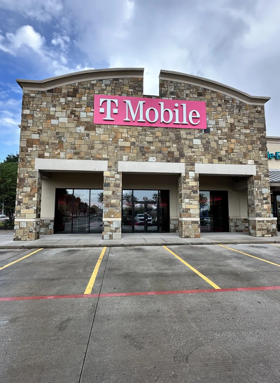  Exterior photo of T-Mobile Store at 1960 & Cutten, Houston, TX 