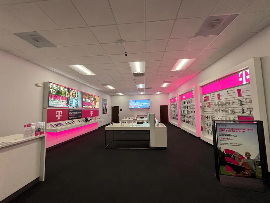  Interior photo of T-Mobile Store at S Harrison Rd & E Old Spanish Trail, Tucson, AZ 