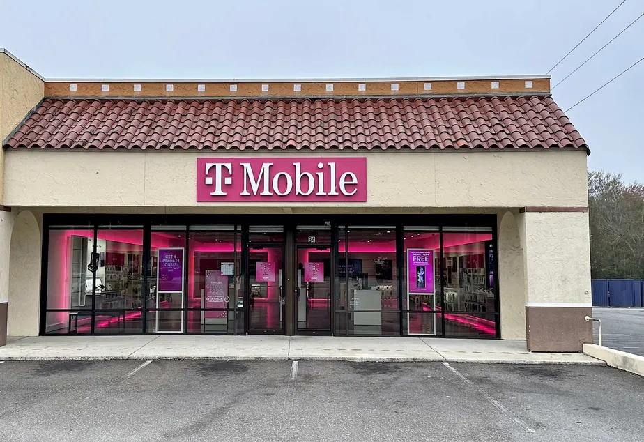 Exterior photo of T-Mobile Store at Wells & Blanding, Orange Park, FL