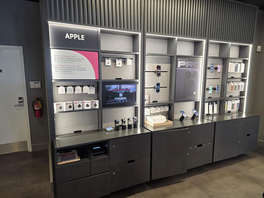  Interior photo of T-Mobile Store at Mililani Shopping Center, Mililani, HI 