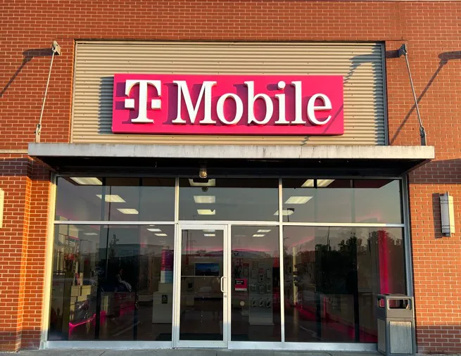  Exterior photo of T-Mobile Store at Wagner Rd & Ctr Commons Blvd, Monaca, PA 