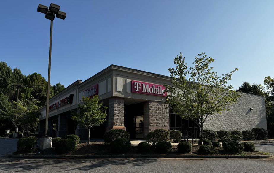 Exterior photo of T-Mobile Store at Shoppes On The Boulevard, Hickory, NC