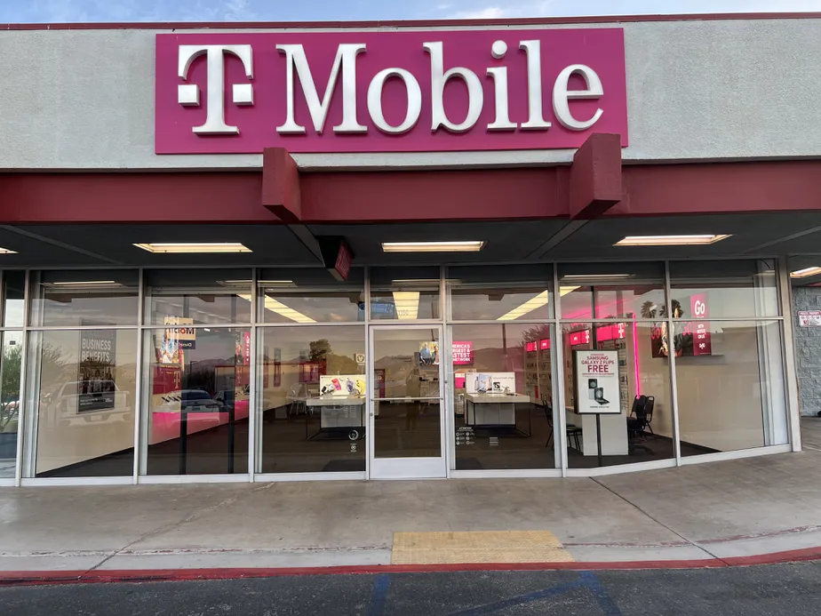 Exterior photo of T-Mobile Store at Main St & E Mountain View St, Barstow, CA