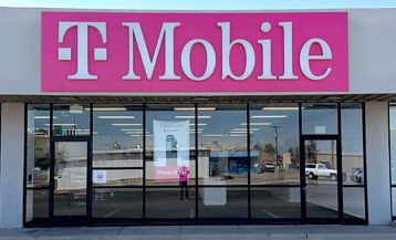 Exterior photo of T-Mobile Store at White Sands Blvd & RailRd Ave, Alamogordo, NM