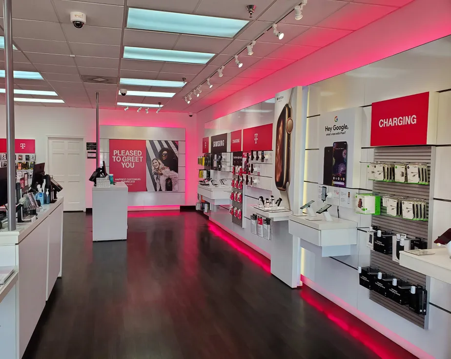 Interior photo of T-Mobile Store at Jefferson Davis Hwy & W Hundred Rd, Chester, VA