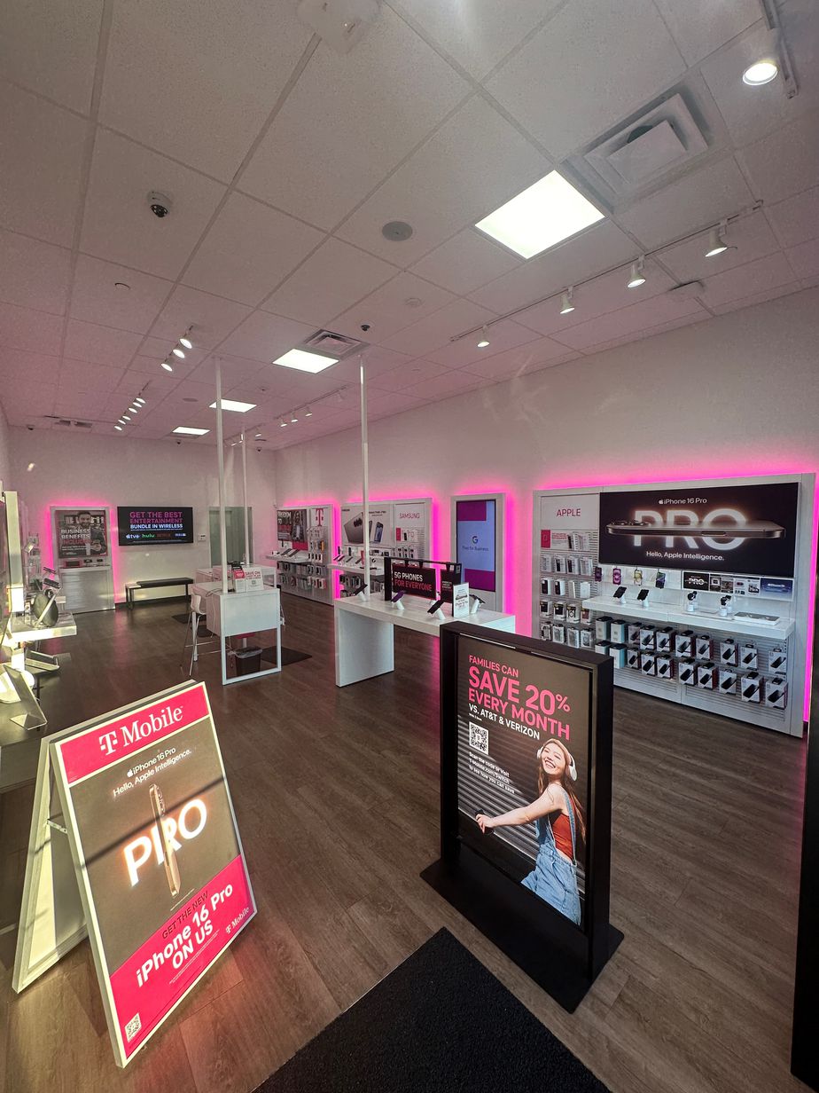 Interior photo of T-Mobile Store at Mobile Hwy & Michigan Ave, Pensacola, FL