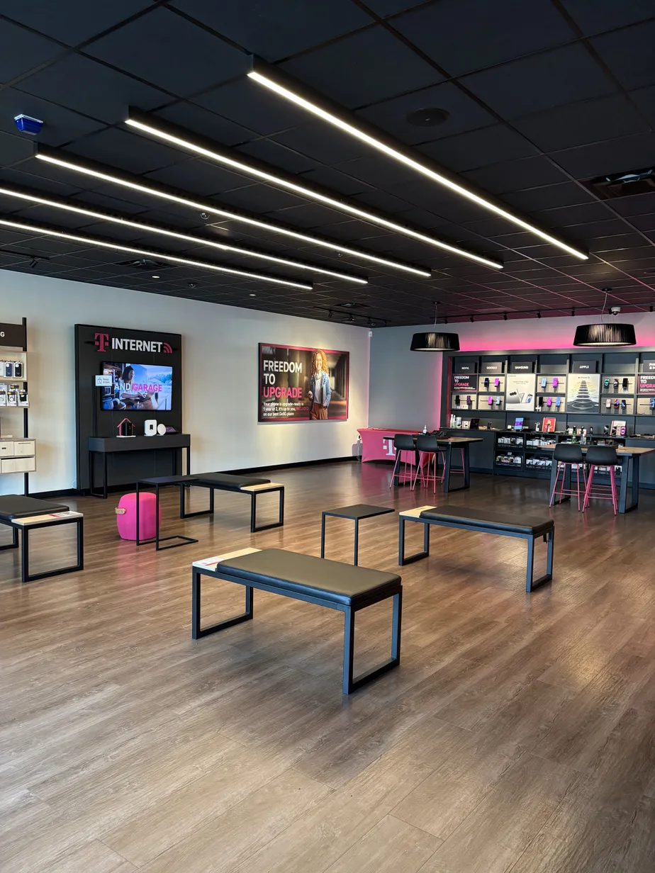  Interior photo of T-Mobile Store at Shoppes at Gloucester, Gloucester, VA 