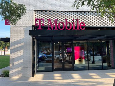 T-Mobile Experience Store