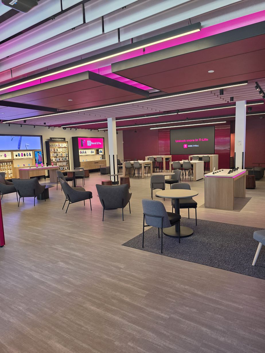  Interior photo of T-Mobile Store at White Oak Village, Richmond, VA 