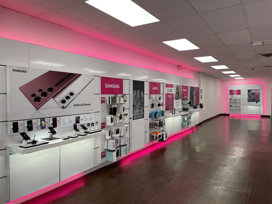Interior photo of T-Mobile Store at NorthShore Plaza, Portland, TX