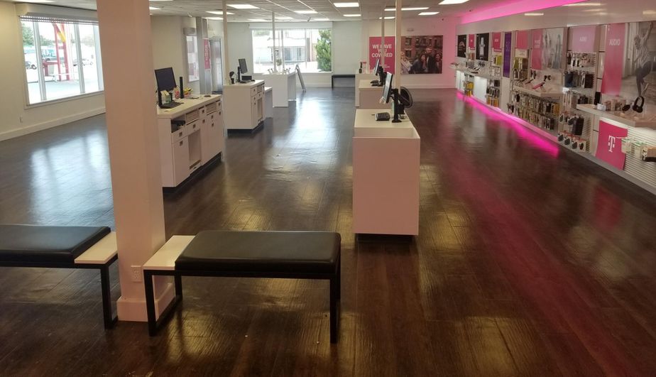 Interior photo of T-Mobile Store at Gregg St & 19th St, Big Spring, TX