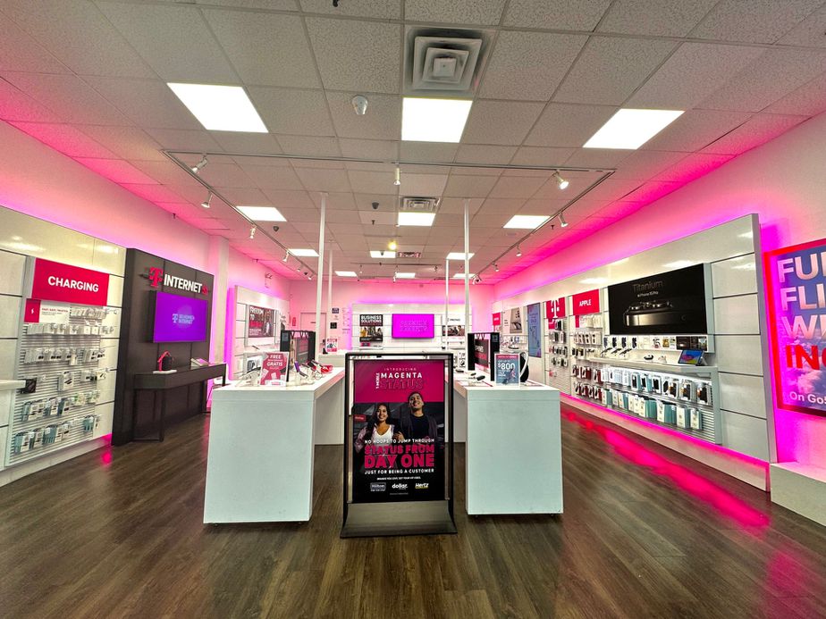 Interior photo of T-Mobile Store at Broadway & Gates, Brooklyn, NY