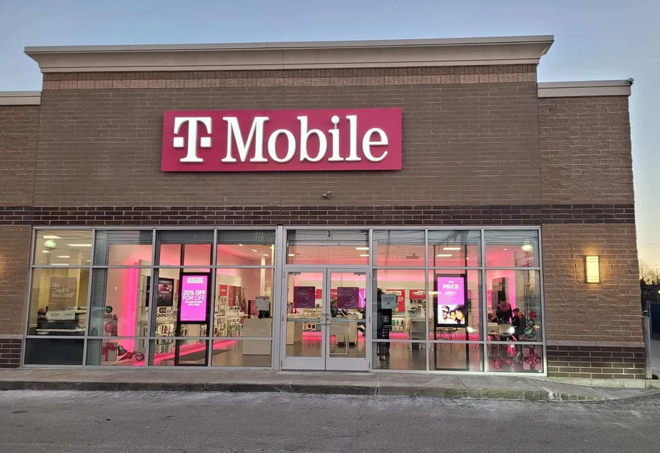 Exterior photo of T-Mobile Store at Wm Penn Hwy & Stroschein Rd, Monroeville, PA
