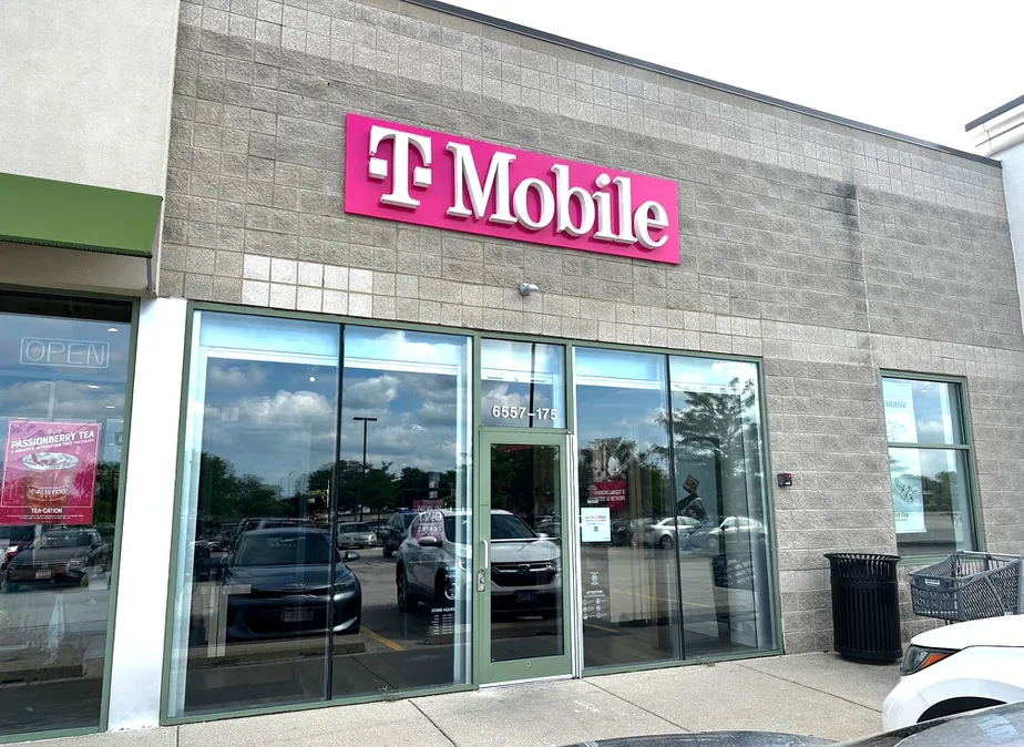 Exterior photo of T-Mobile Store at Grand Ave & N Hunt Club Rd, Gurnee, IL