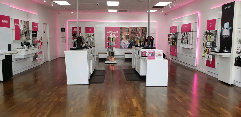  Interior photo of T-Mobile Store at S Garey Ave & E Phillips Blvd, Pomona, CA 