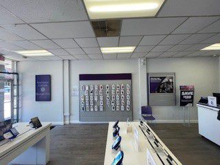 Metro by T-Mobile 2819 MAIN ST - 2819 MAIN ST 