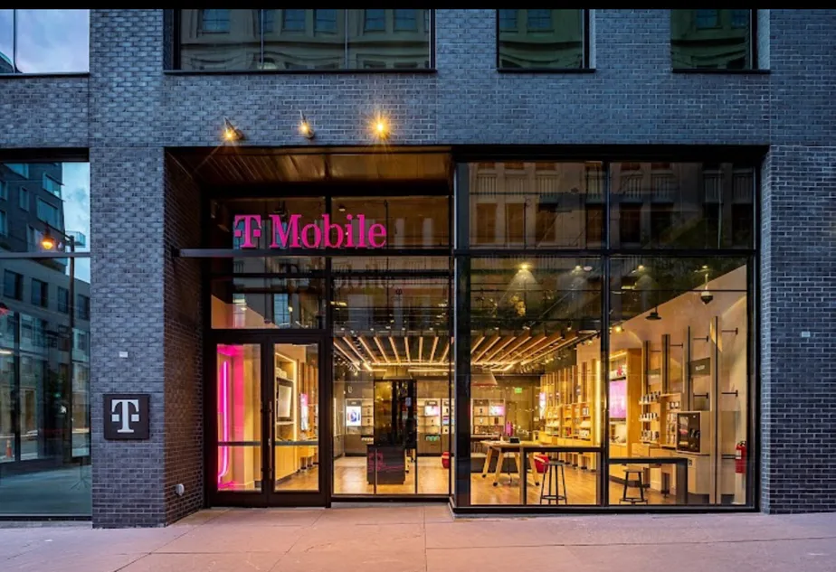  Exterior photo of T-Mobile Store at 16th & Market, Denver, CO 