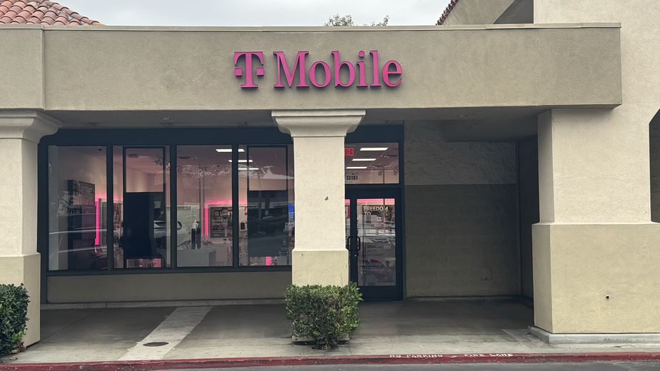 Exterior photo of T-Mobile Store at Mission Village Center, San Juan Capistrano, CA