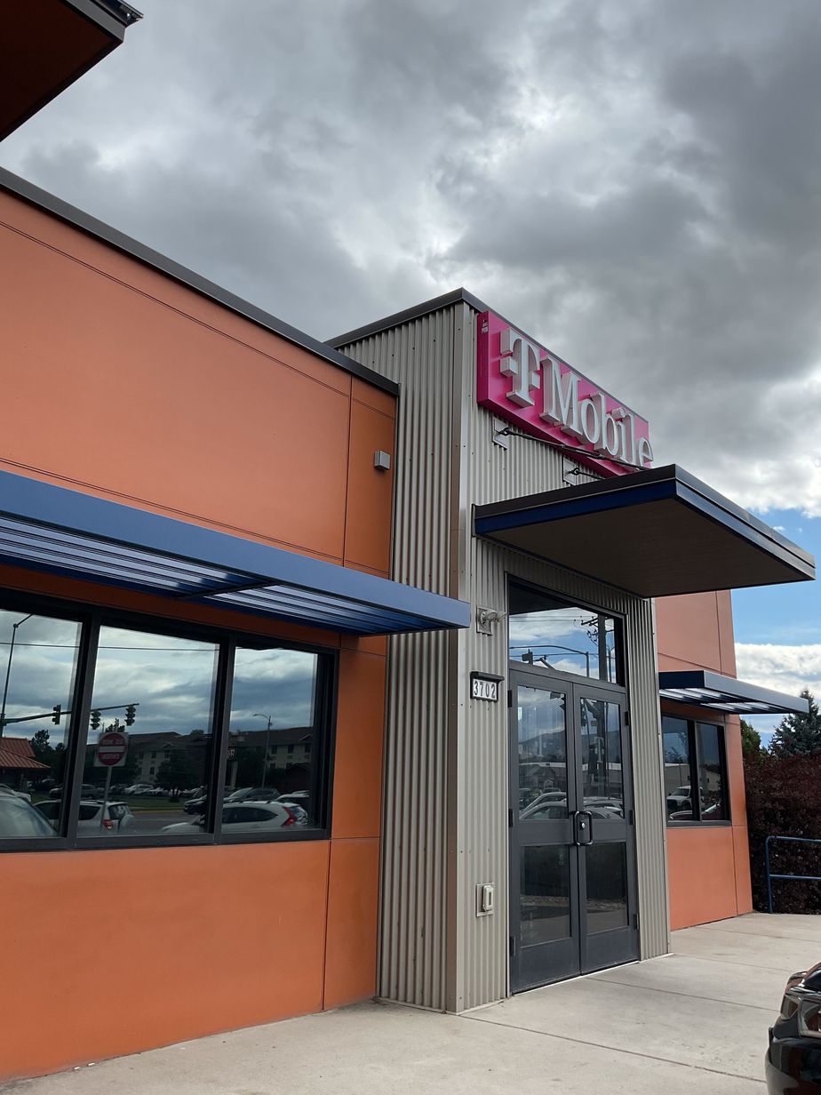 Exterior photo of T-Mobile Store at Brooks & Reserve, Missoula, MT