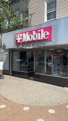 T-Mobile Authorized Retailer
