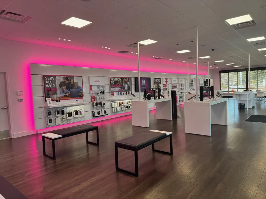  Interior photo of T-Mobile Store at Tiger Point, Gulf Breeze, FL 