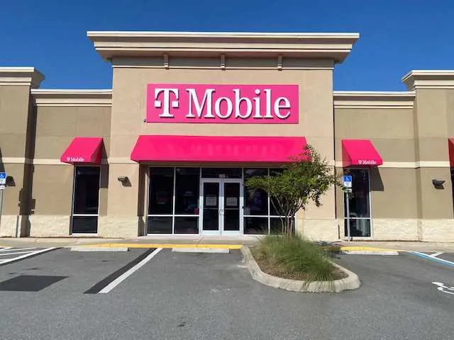 Exterior photo of T-Mobile store at San Jose Blvd & Old River Rd, Jacksonville, FL