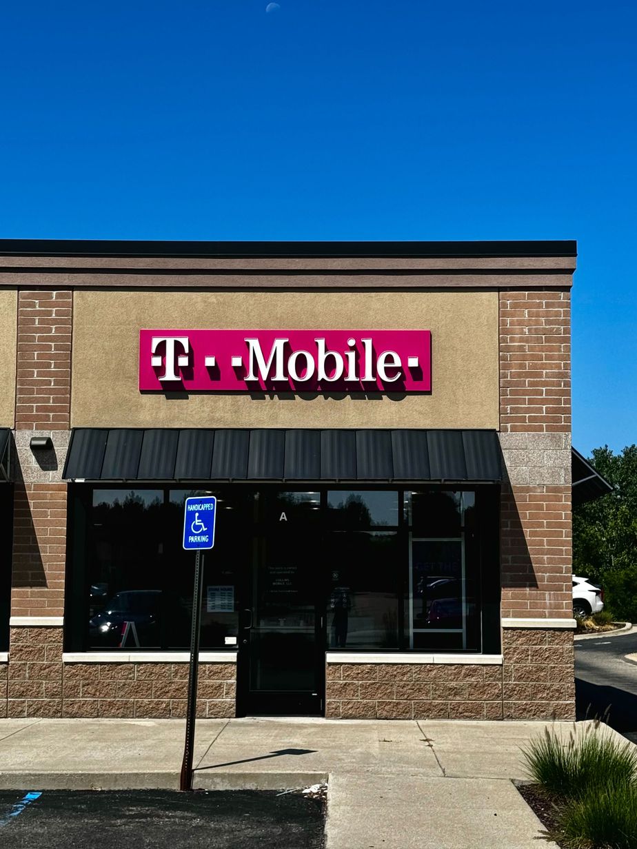 Exterior photo of T-Mobile Store at Kalamazoo Ave SE & 68th St SE, Grand Rapids, MI