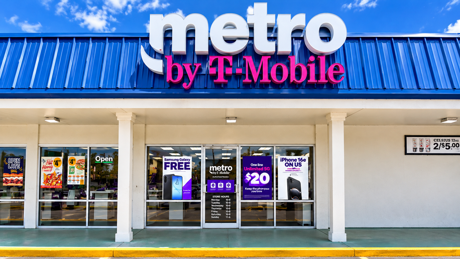 Metro by T-Mobile 2523 Broadway St - 2523 Broadway St