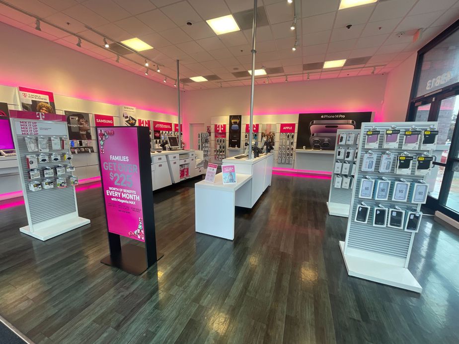 Interior photo of T-Mobile Store at Pacific Commons, Fremont, CA