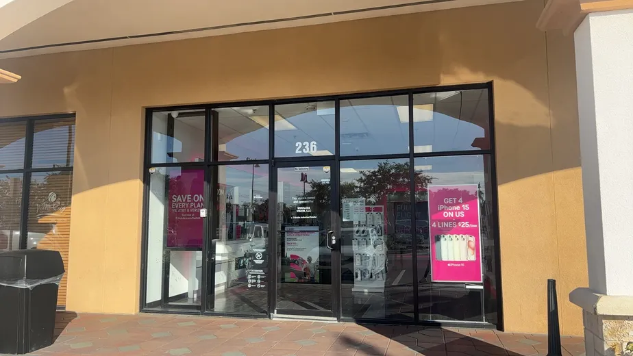  Exterior photo of T-Mobile Store at Universal Blvd, Orlando, FL 