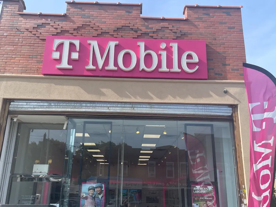  Exterior photo of T-Mobile Store at Rockaway & 97th, Ozone Park, NY 