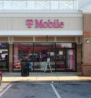 Exterior photo of T-Mobile Store at Bradlee Shopping Center, Alexandria, VA