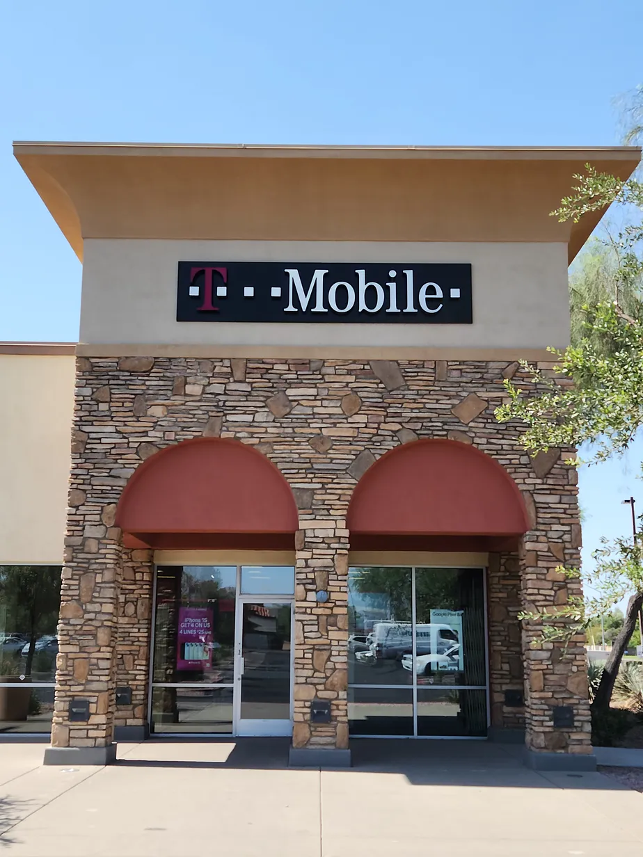  Exterior photo of T-Mobile Store at Stapley & Mckellips, Mesa, AZ 