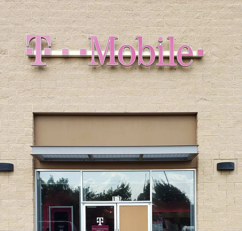 Exterior photo of T-Mobile store at Woodlake & Fm 78, San Antonio, TX