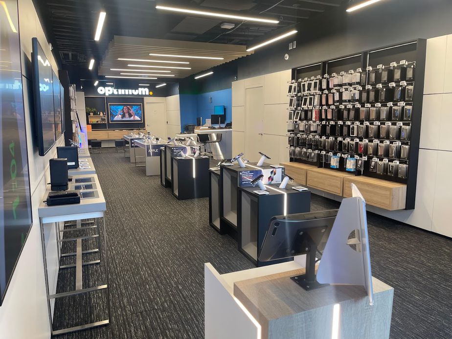 Brooklyn - Nostrand 8501 Inside Store.jpg