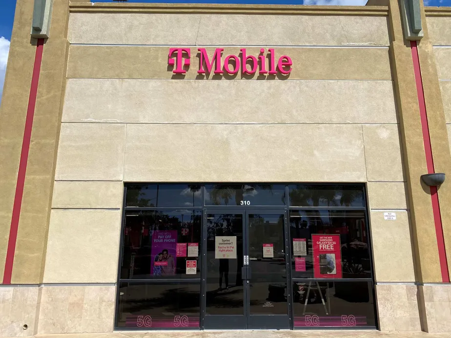 Exterior photo of T-Mobile store at W Valley Pkwy & N Escondido Blvd, Escondido, CA