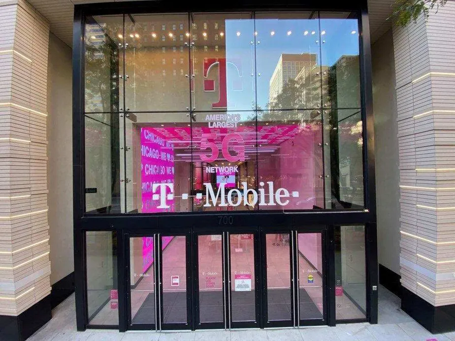 Come experience 5G in a big way with the latest 5G devices.