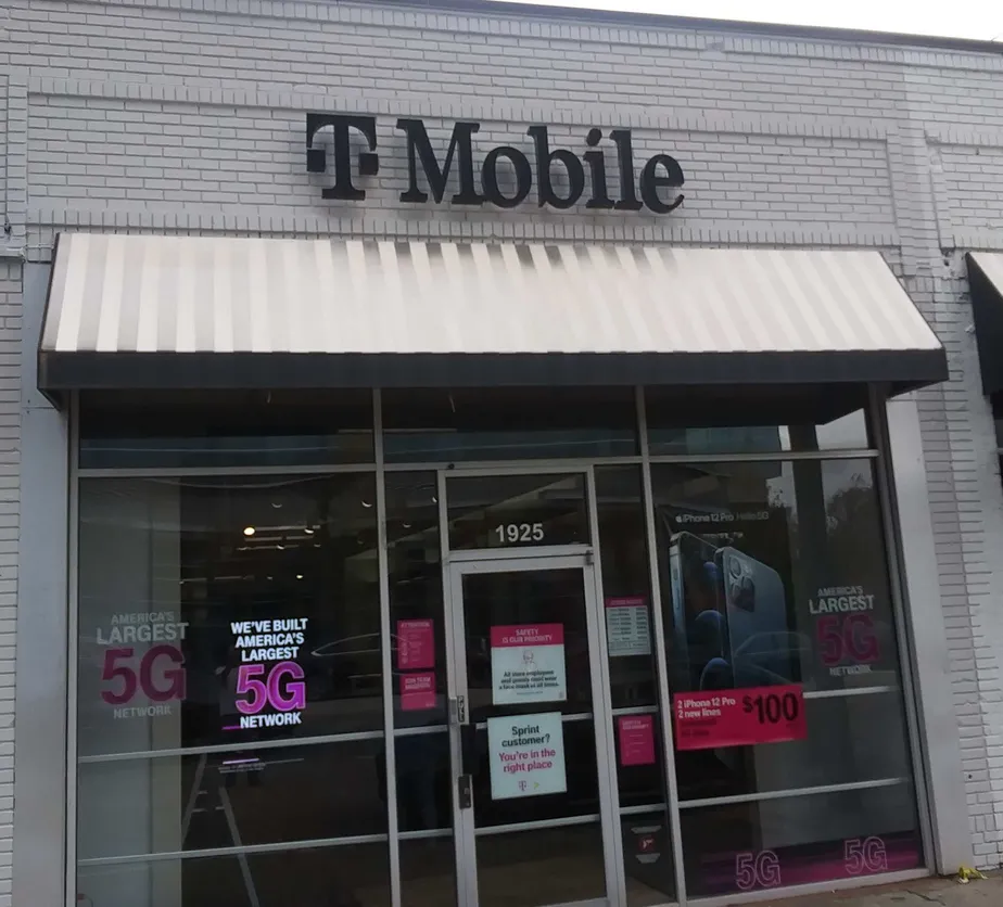 Exterior photo of T-Mobile store at Peachtree Rd & Collier Rd Nw, Atlanta, GA