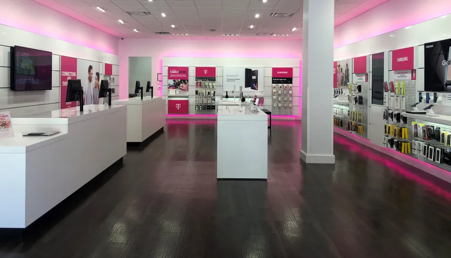 Interior photo of T-Mobile Store at K & 7th, Sacramento, CA