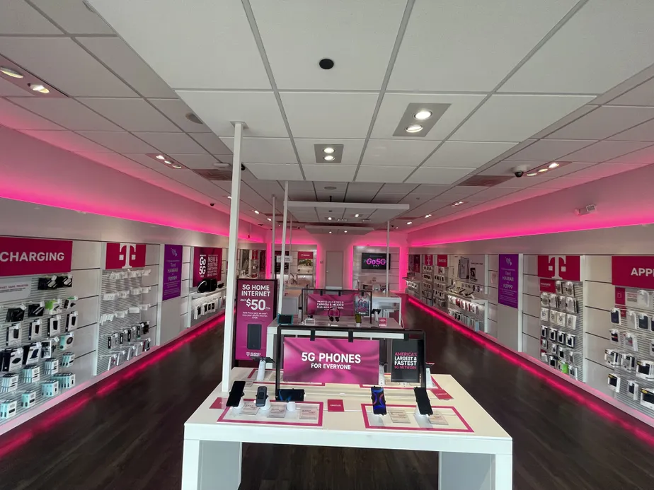  Interior photo of T-Mobile Store at Outside of Fox Valley Mall, Aurora, IL 