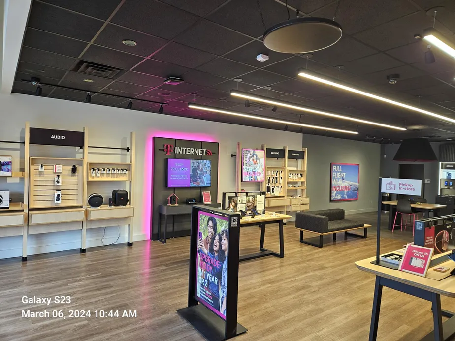  Interior photo of T-Mobile Store at Balltown Rd & State St, Schenectady, NY 