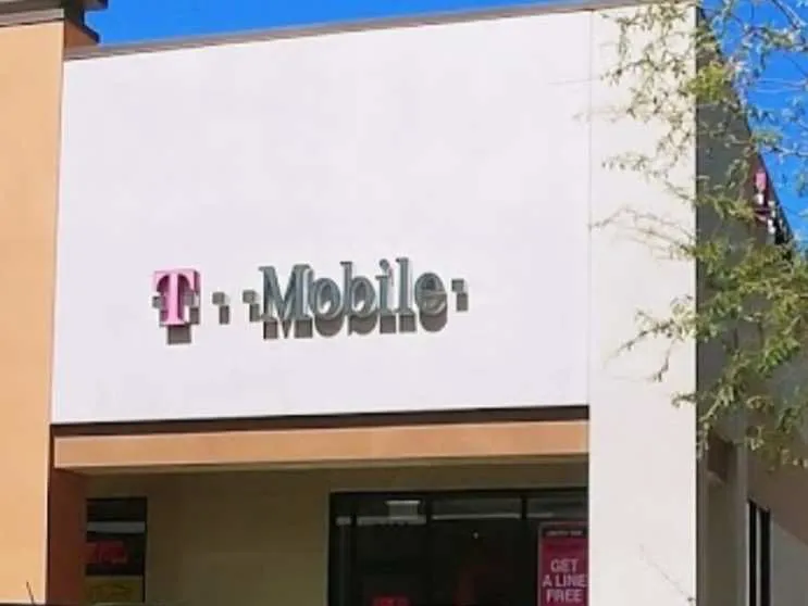 Exterior photo of T-Mobile store at W Northern Ave & N 93rd Ave, Glendale, AZ