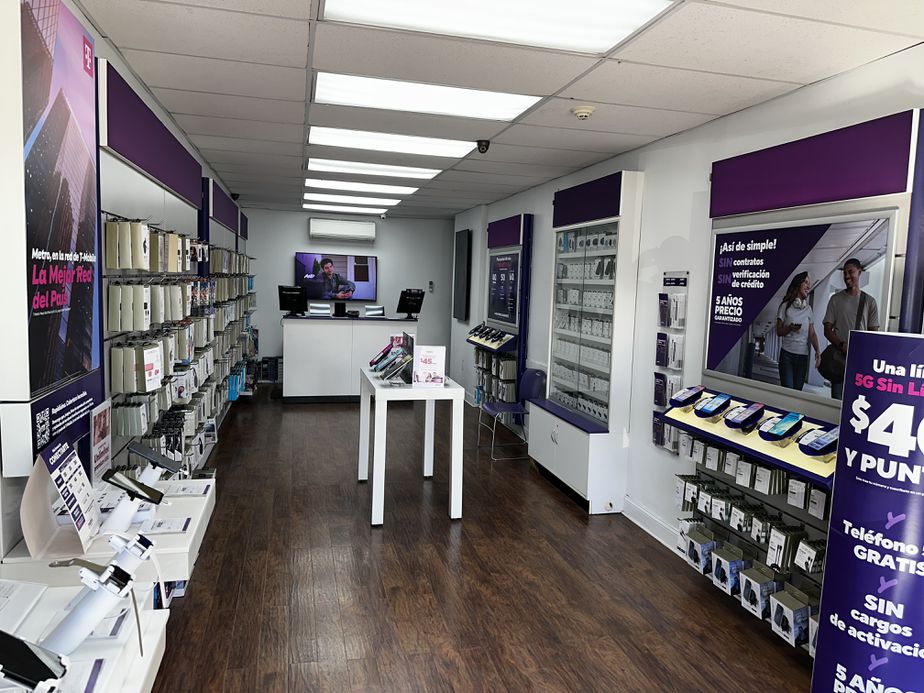 Metro by T-Mobile 5 Anderson Ave - 5 Anderson Ave 