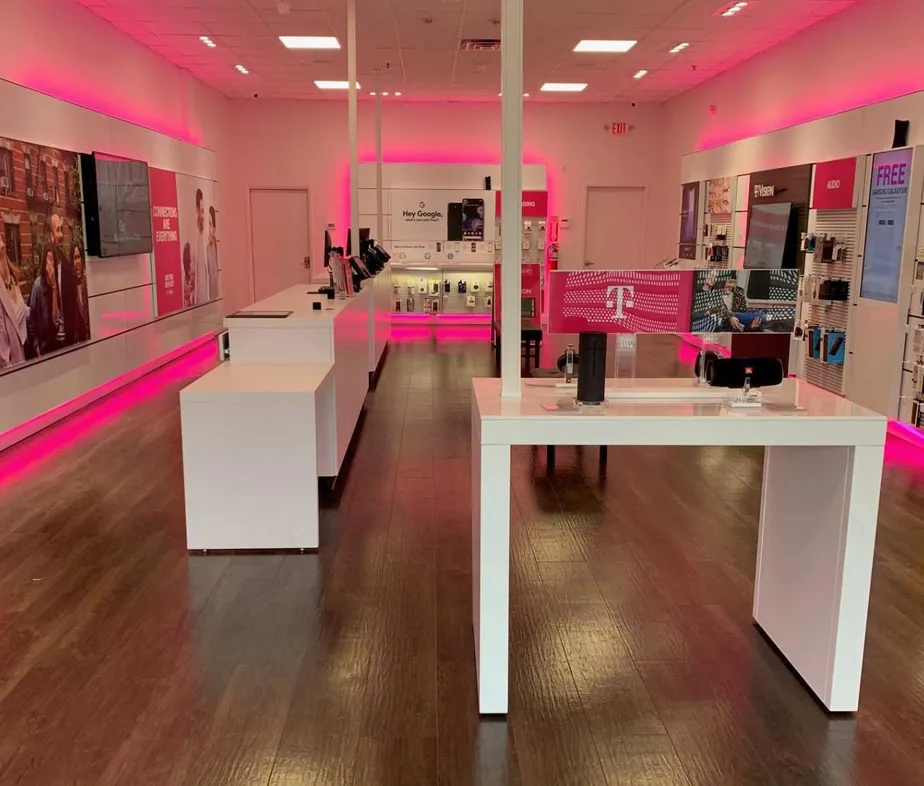 Interior photo of T-Mobile Store at Fairview St & US 130, Delran, NJ
