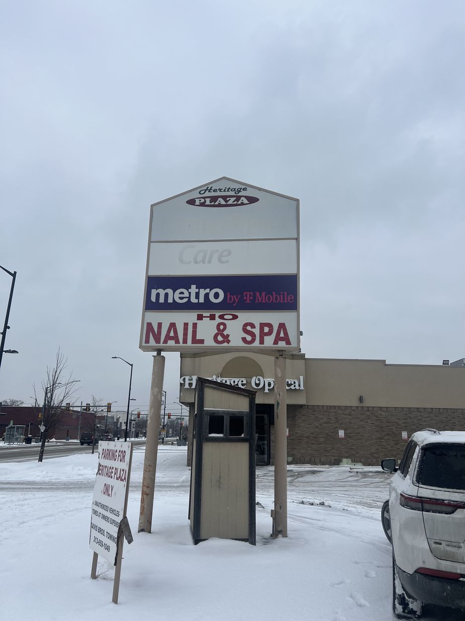 Image alt text