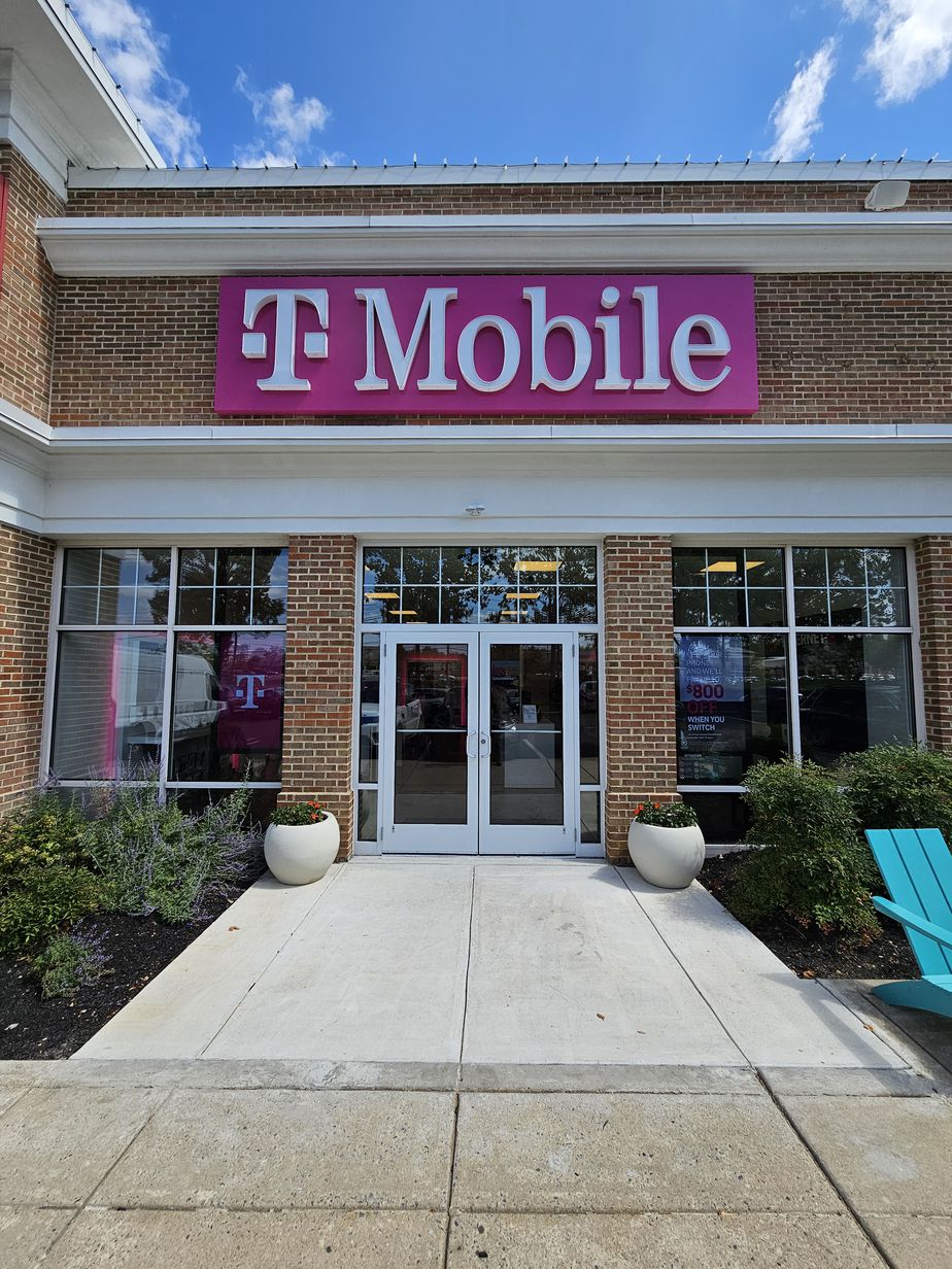 Exterior photo of T-Mobile Store at Marlton Square, Marlton, NJ