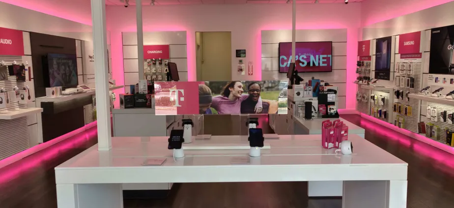 Interior photo of T-Mobile Store at Avenue D & 10th Street, Snohomish, WA