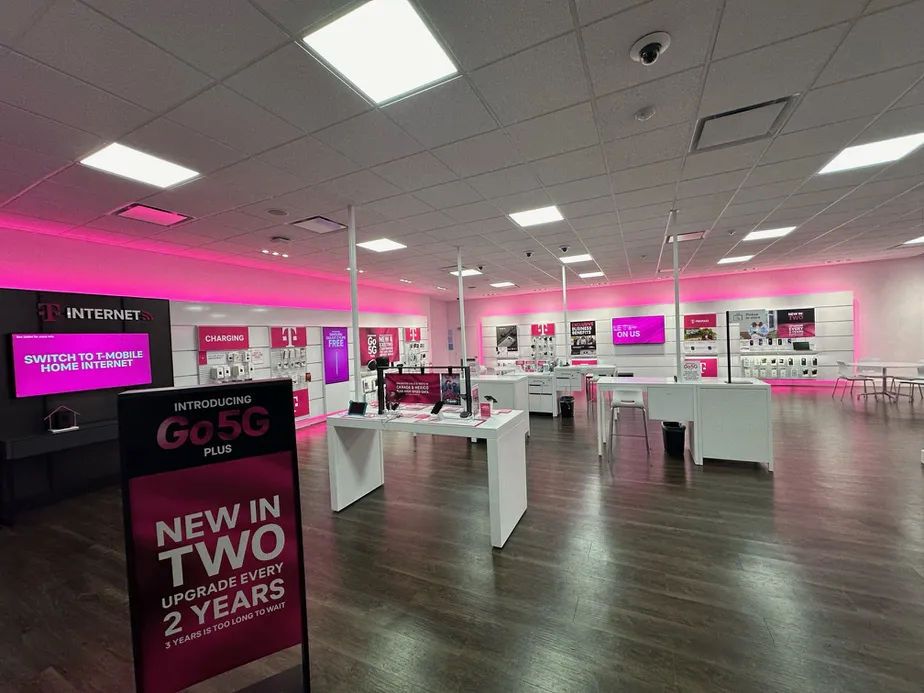  Interior photo of T-Mobile Store at Boston Post Rd, Orange, CT 