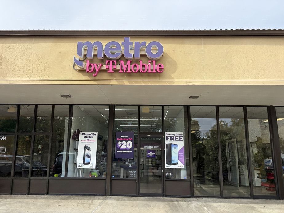 Metro by T-Mobile 6027 SW 185th Ave - 6027 SW 185th Ave